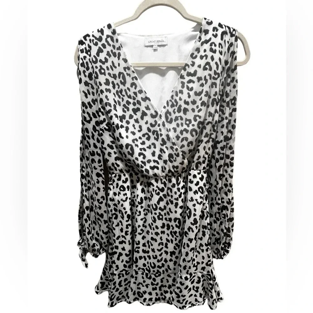 Great Jones dress sz XS leopard print surplice dress cinched waist from Revolve